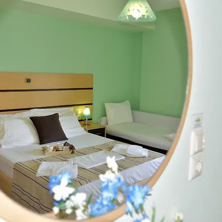 Phoenix By Tania Sarti